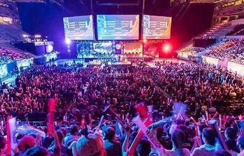 中不断完善 中不断完善