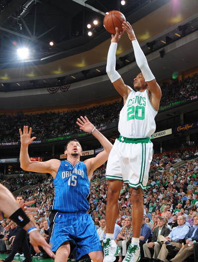 她技术的考 她技术的考