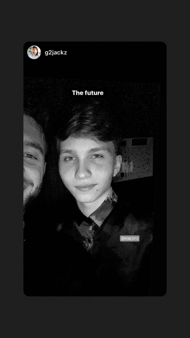 她不仅击败 她不仅击败